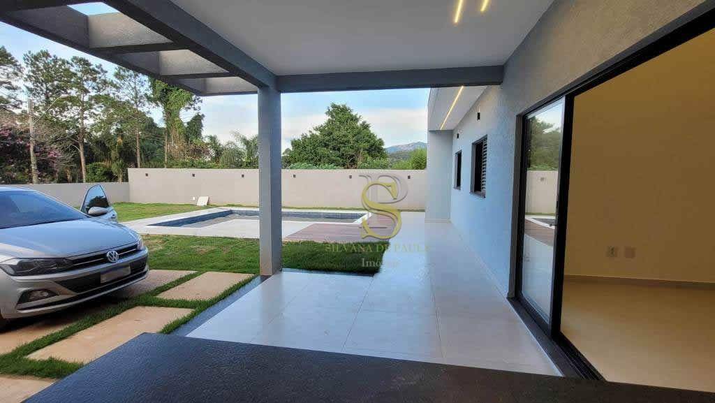 Casa à venda com 3 quartos, 170m² - Foto 4