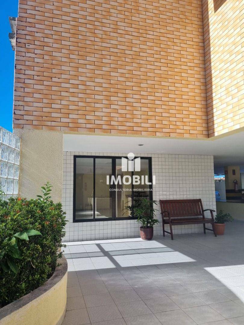 Apartamento à venda com 3 quartos, 110m² - Foto 4