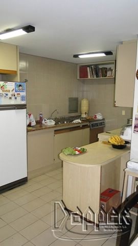 Apartamento à venda com 4 quartos, 208m² - Foto 5