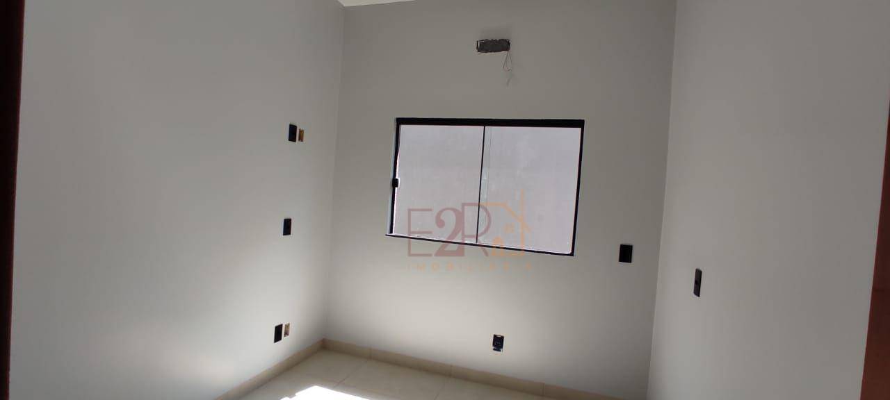 Casa à venda com 3 quartos, 82m² - Foto 9