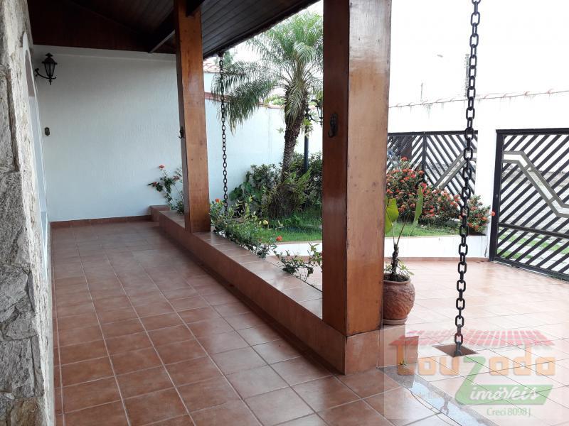 Casa à venda com 3 quartos, 250m² - Foto 4