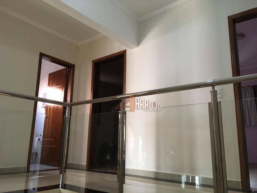 Sobrado à venda com 3 quartos, 200m² - Foto 6