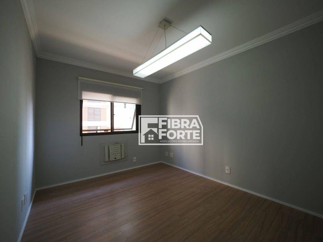 Apartamento à venda com 4 quartos, 226m² - Foto 25