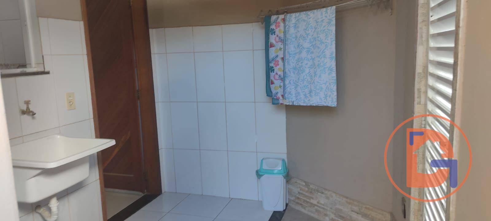 Casa à venda com 2 quartos, 80m² - Foto 17