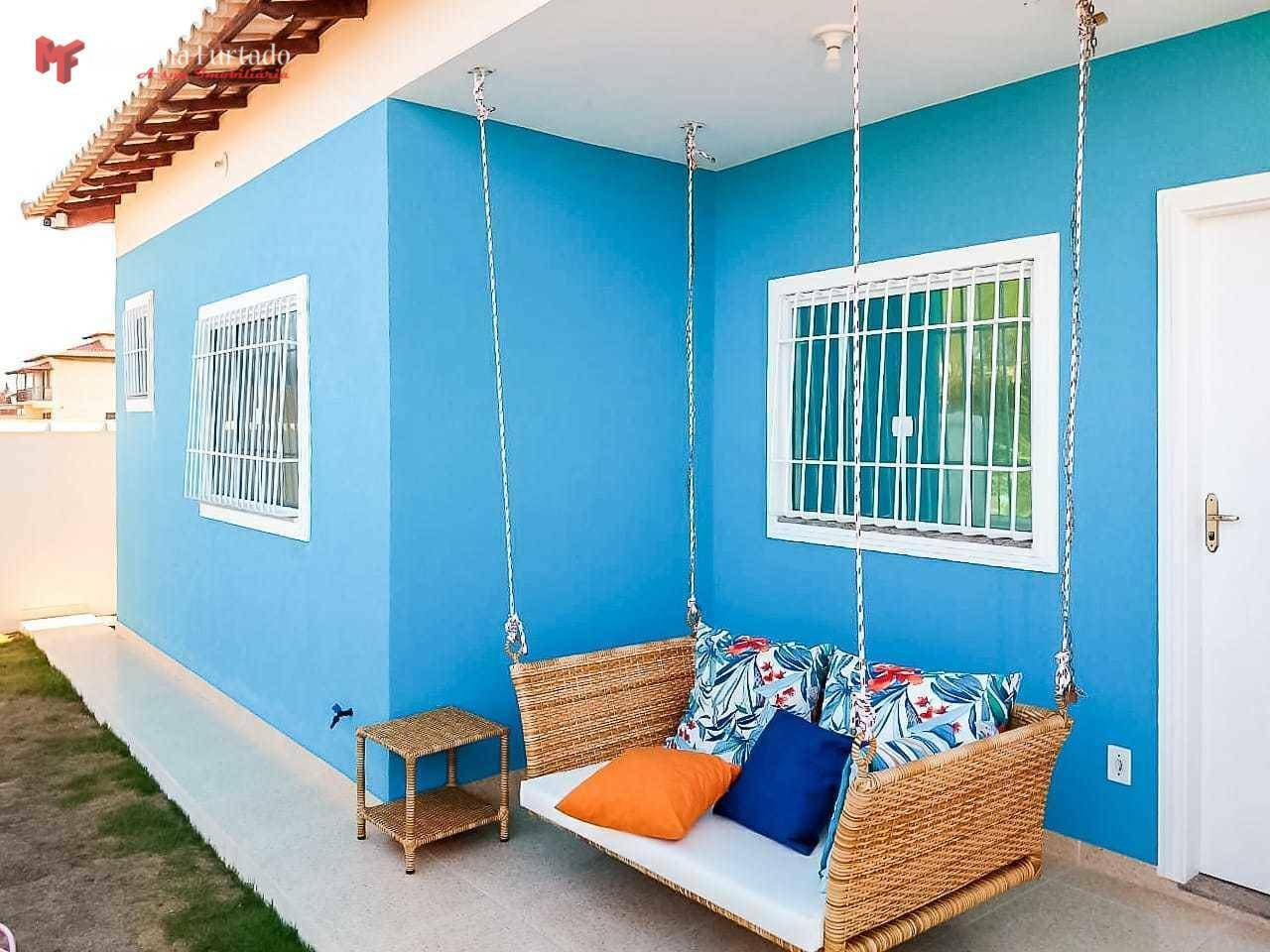 Casa à venda com 2 quartos, 70m² - Foto 1