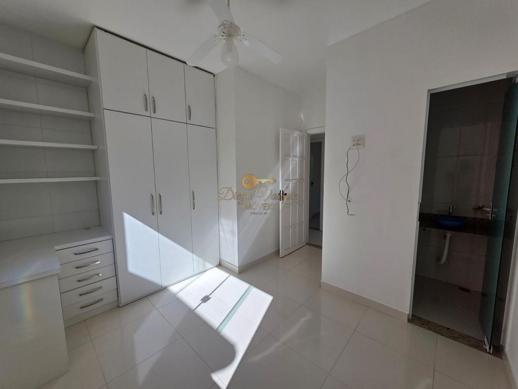Casa de Condomínio à venda com 3 quartos, 303m² - Foto 17
