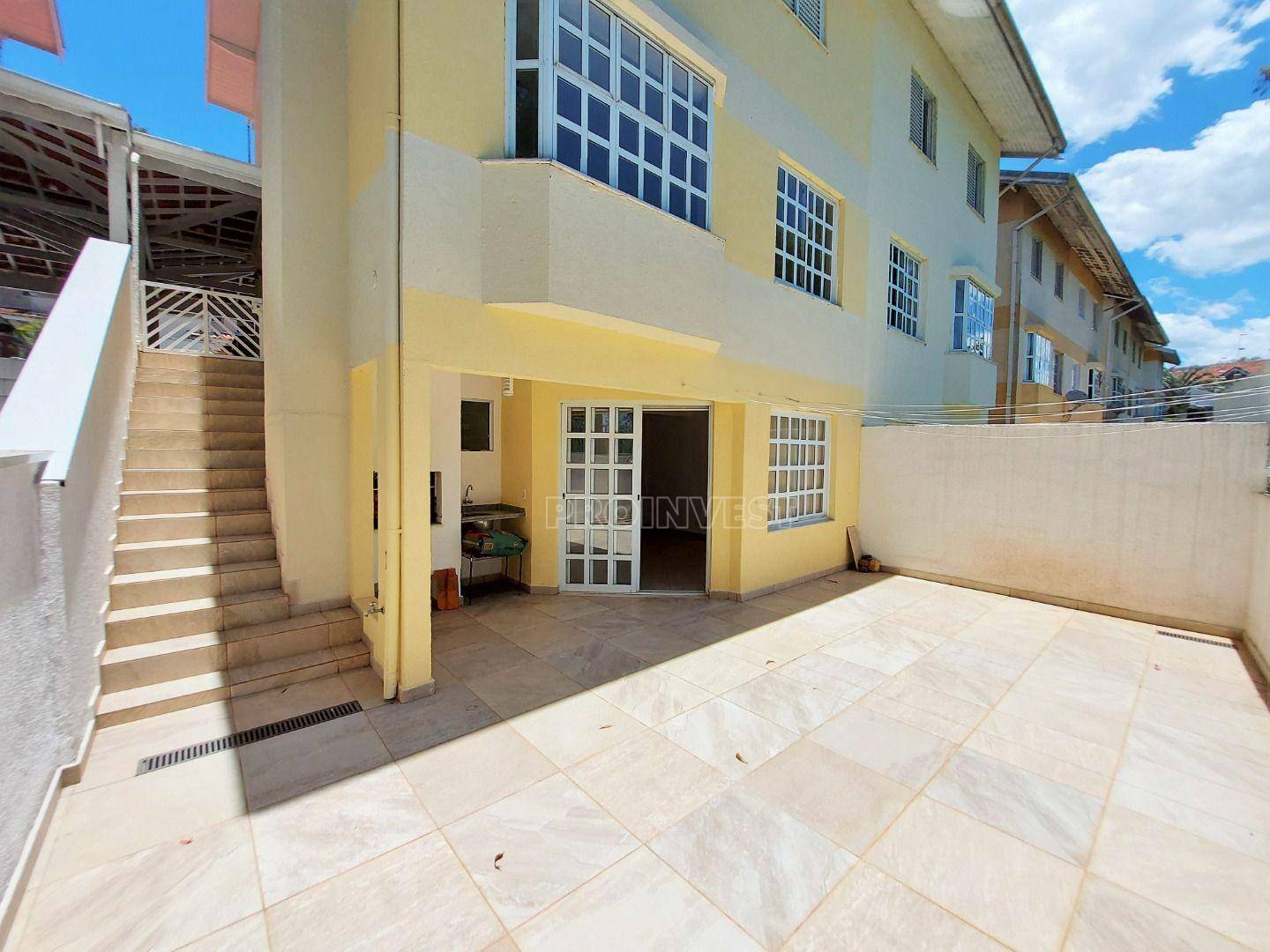 Casa de Condomínio à venda com 3 quartos, 244m² - Foto 31