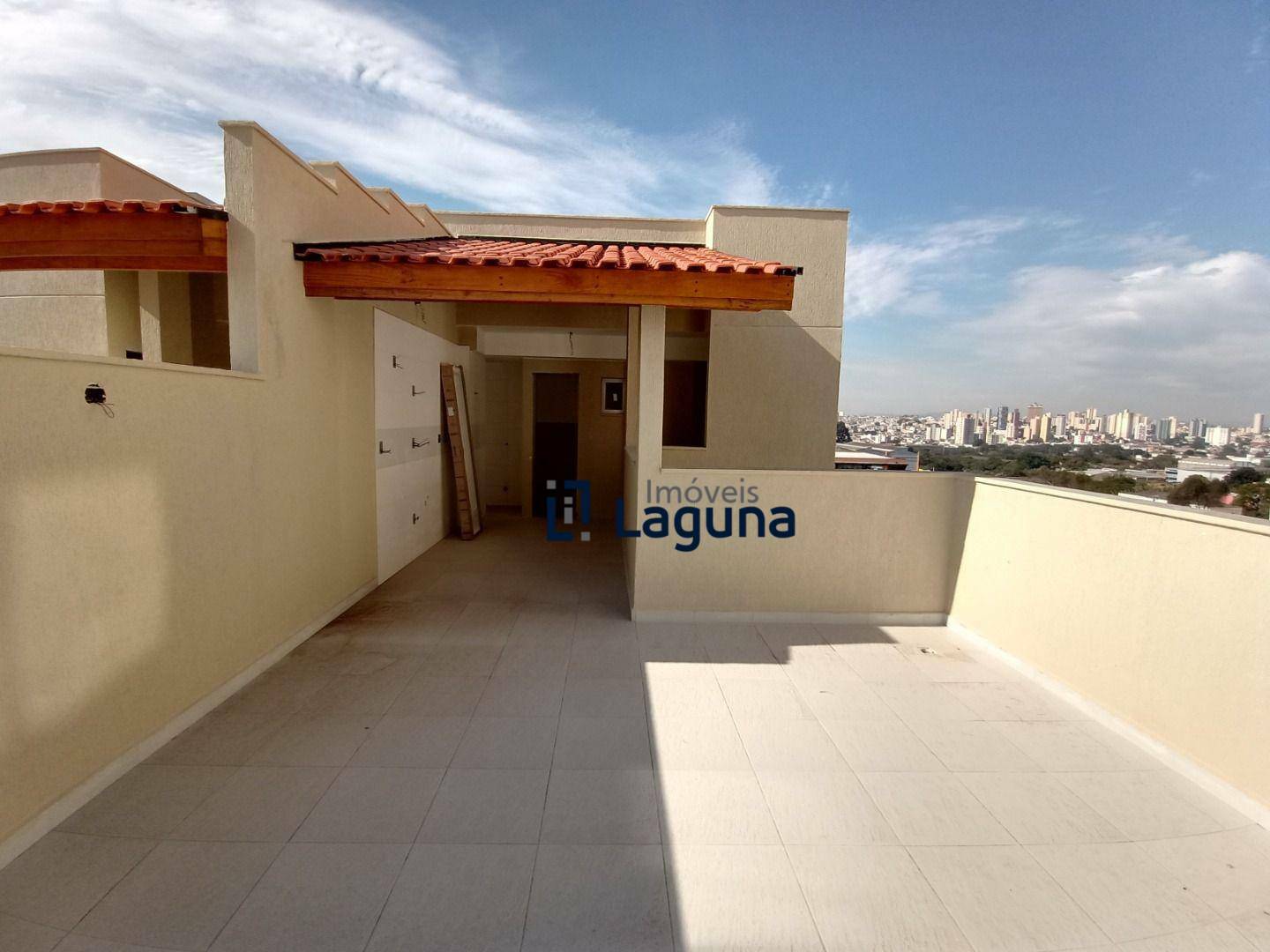 Cobertura à venda com 2 quartos, 90m² - Foto 1