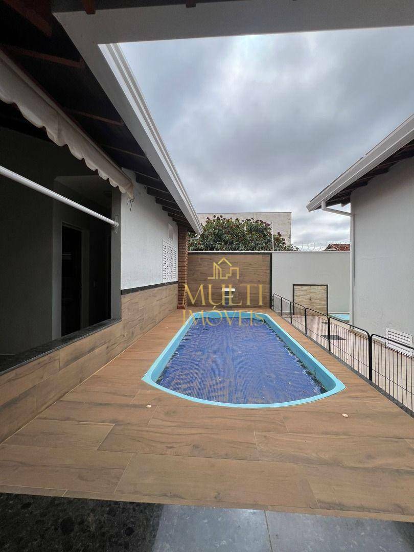 Sobrado à venda com 4 quartos, 300m² - Foto 11