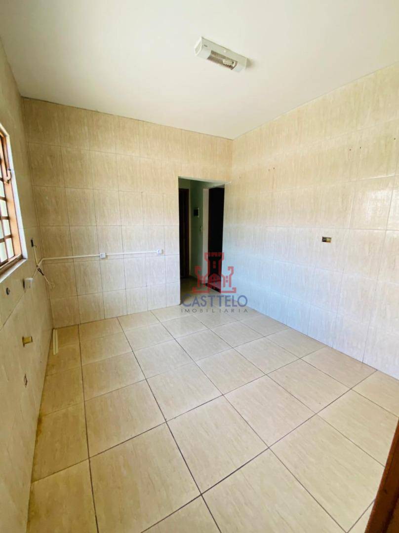 Casa à venda com 3 quartos, 128m² - Foto 6