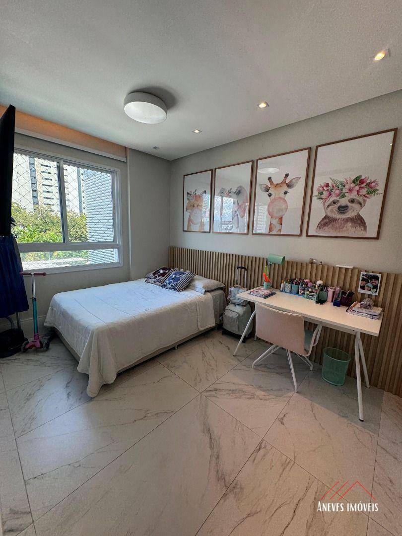 Apartamento à venda com 3 quartos, 200m² - Foto 17