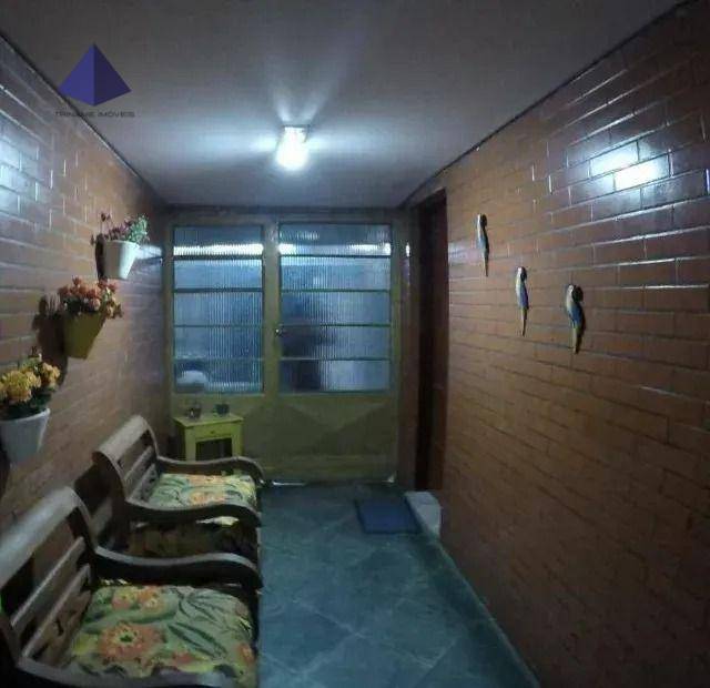 Sobrado à venda com 6 quartos, 125m² - Foto 1