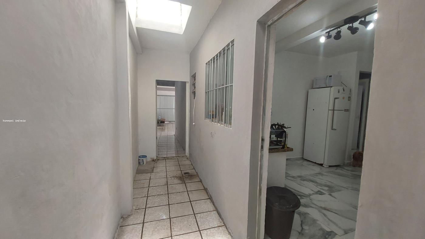 Casa à venda com 2 quartos, 180m² - Foto 7