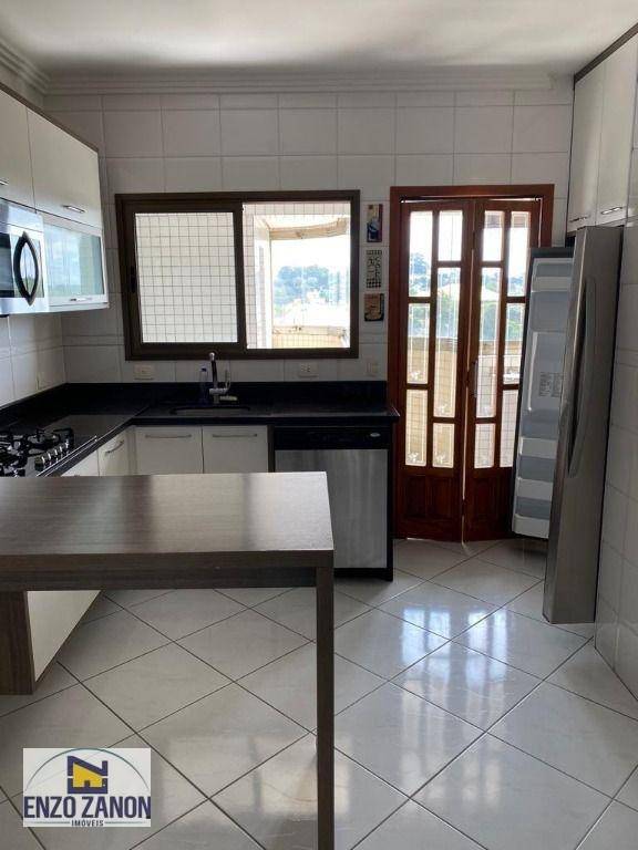 Apartamento à venda com 3 quartos, 123m² - Foto 8