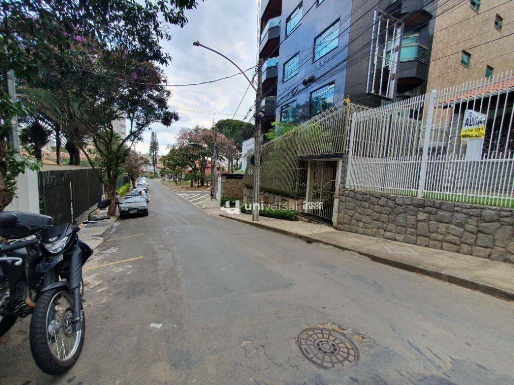 Casa de Condomínio para alugar com 4 quartos, 170m² - Foto 3