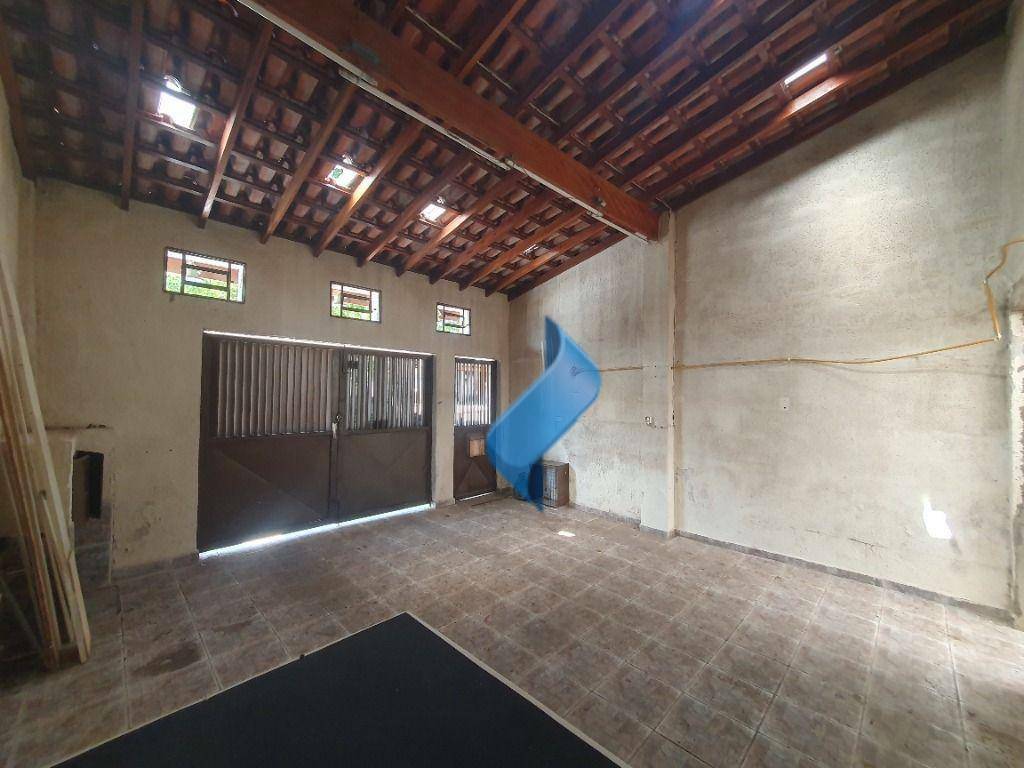 Casa à venda com 2 quartos, 95m² - Foto 3