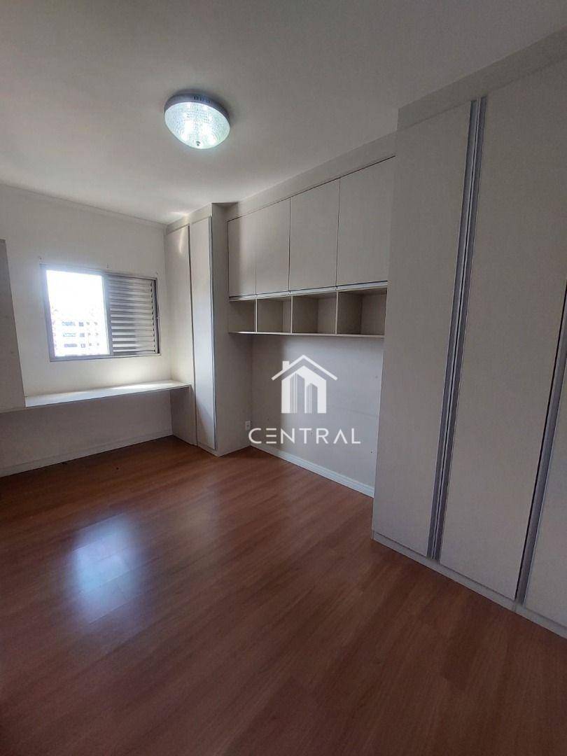 Apartamento à venda com 2 quartos, 64m² - Foto 2