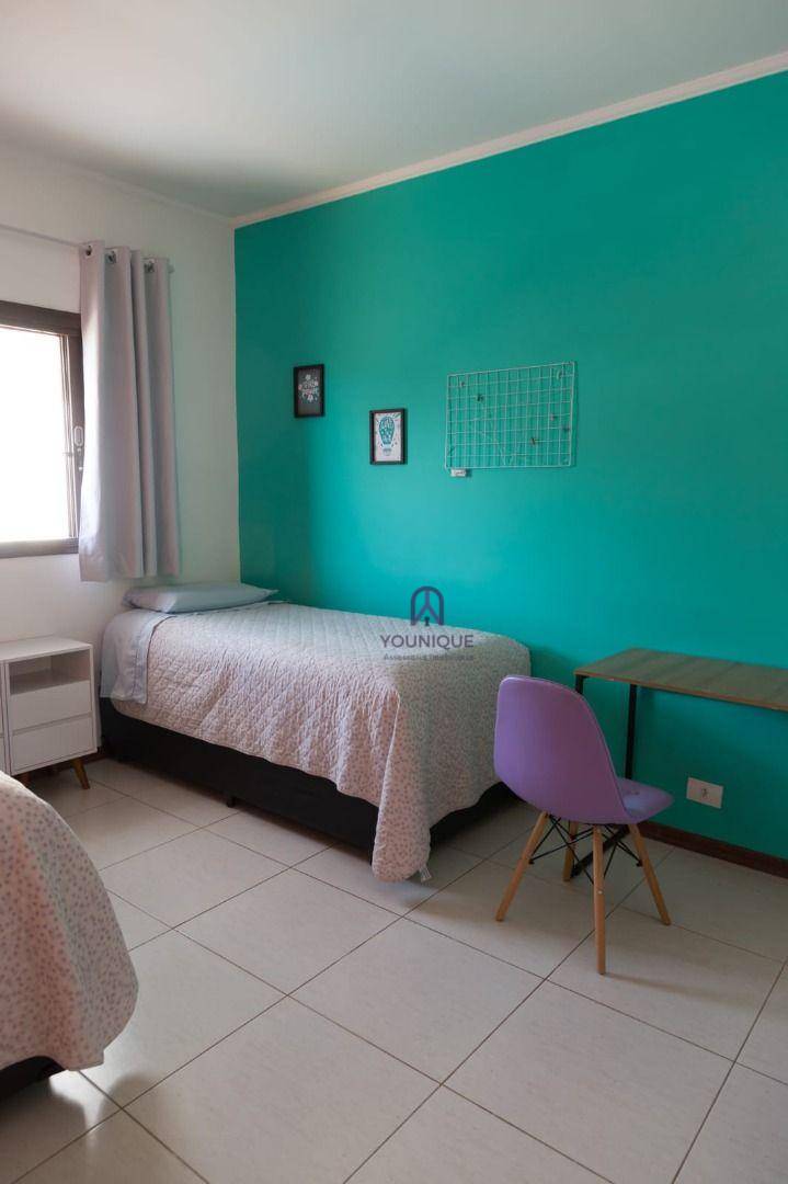 Casa à venda com 3 quartos, 219m² - Foto 15