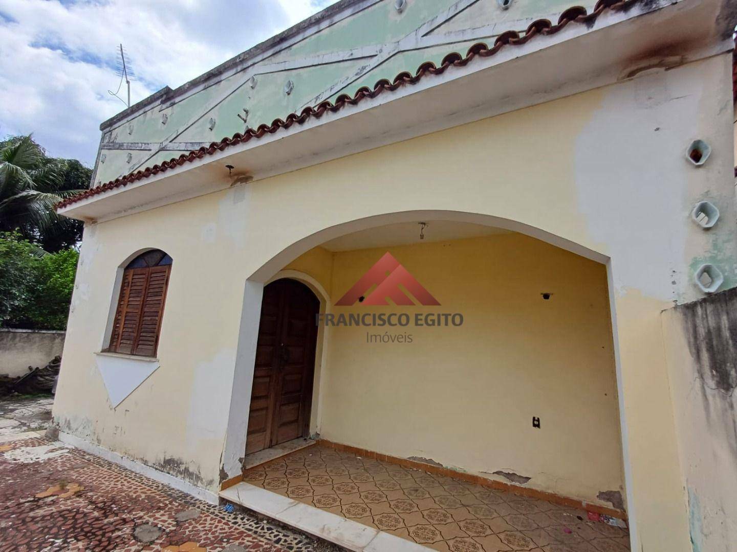 Casa à venda com 4 quartos, 100m² - Foto 3