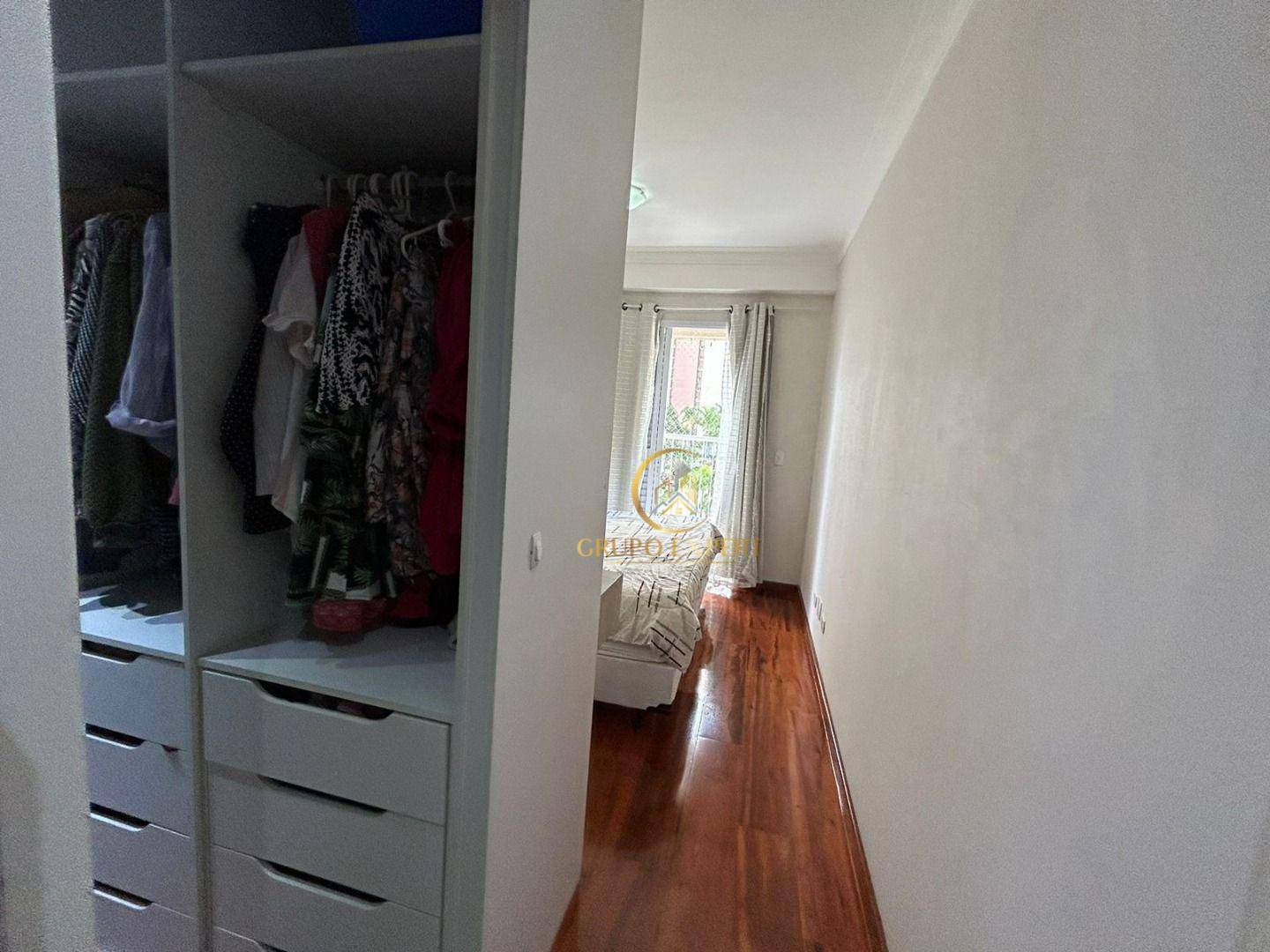 Apartamento à venda com 3 quartos, 156m² - Foto 12