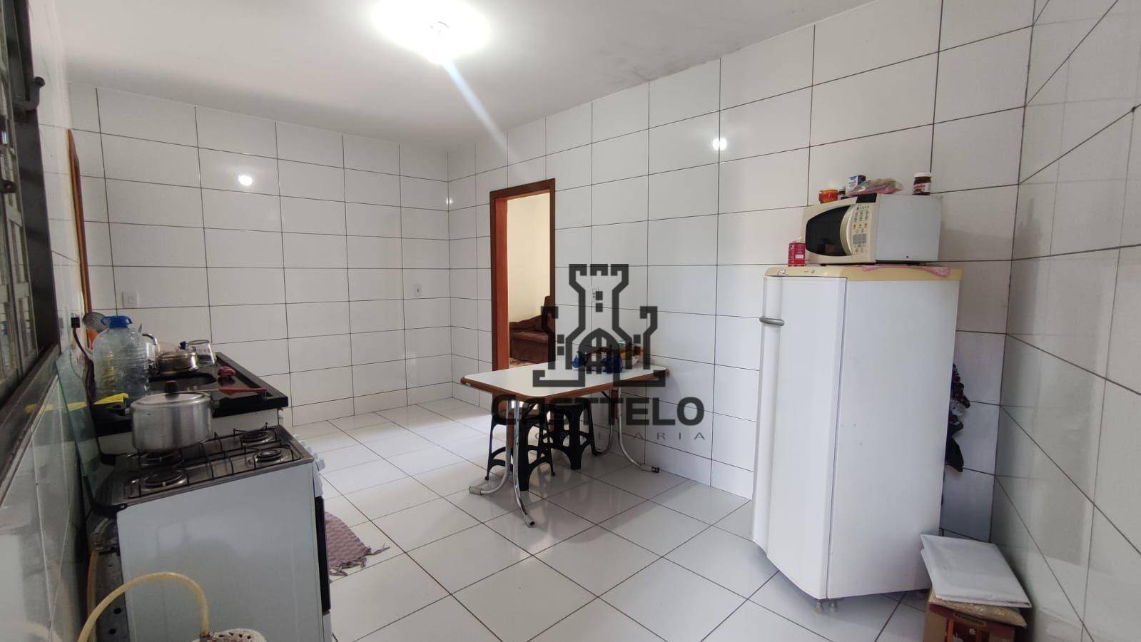 Casa à venda com 3 quartos, 90m² - Foto 5