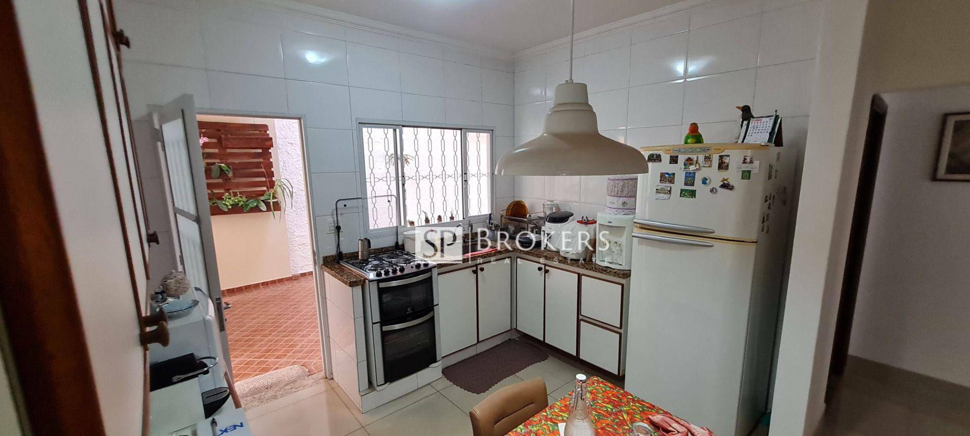 Casa à venda com 2 quartos, 140m² - Foto 10