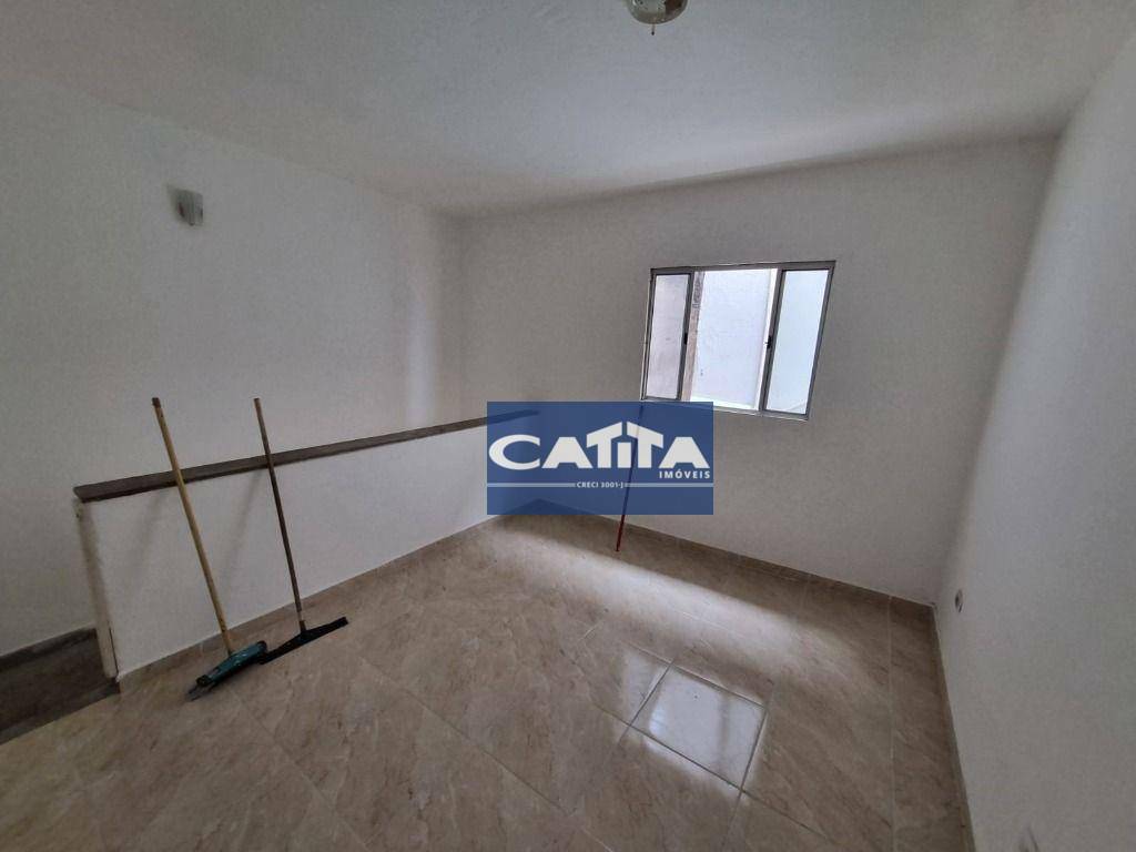 Casa para alugar com 1 quarto, 40m² - Foto 4