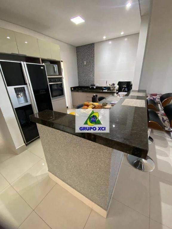 Casa de Condomínio à venda com 3 quartos, 180m² - Foto 12