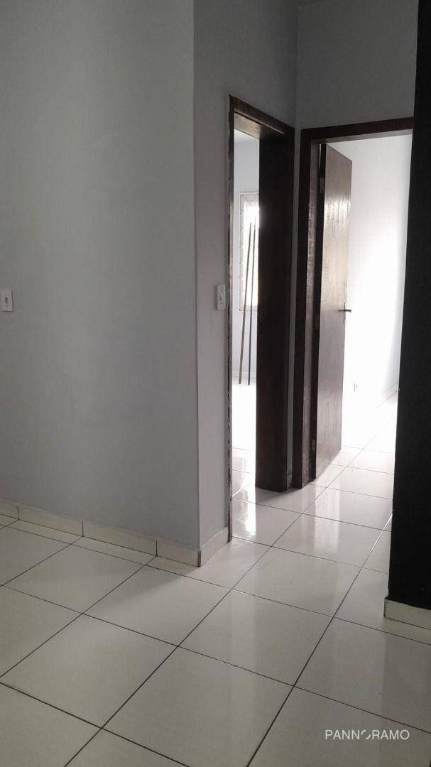 Apartamento para alugar com 2 quartos, 38m² - Foto 7