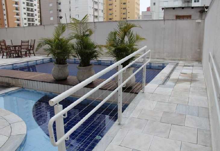 Apartamento à venda com 2 quartos, 70m² - Foto 2