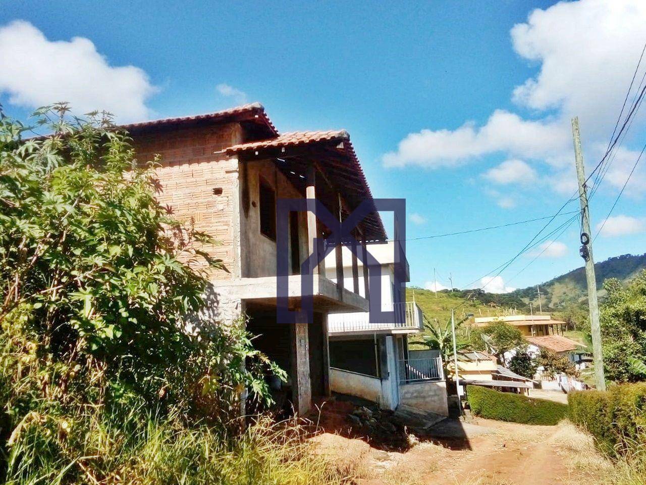 Casa à venda com 2 quartos, 200m² - Foto 4