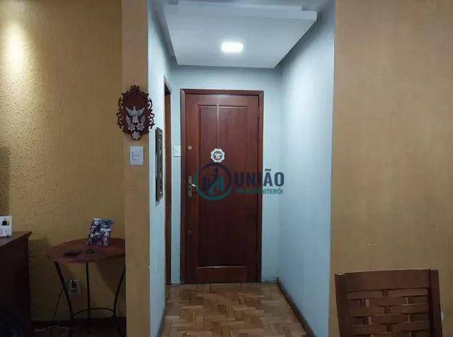 Apartamento à venda com 3 quartos, 100m² - Foto 3