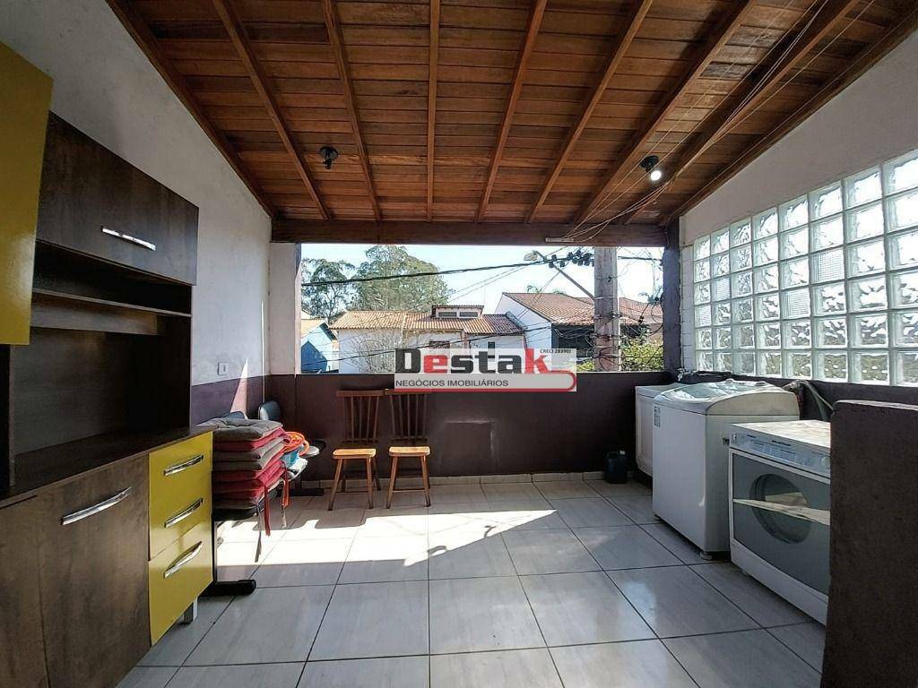 Sobrado à venda com 2 quartos, 175m² - Foto 19