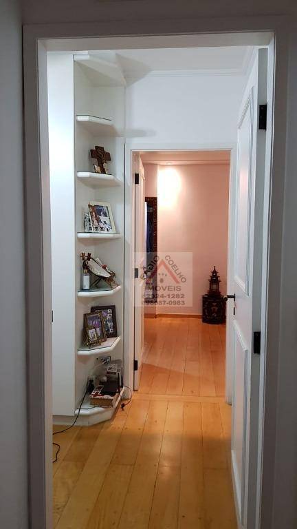 Apartamento à venda com 4 quartos, 211m² - Foto 13