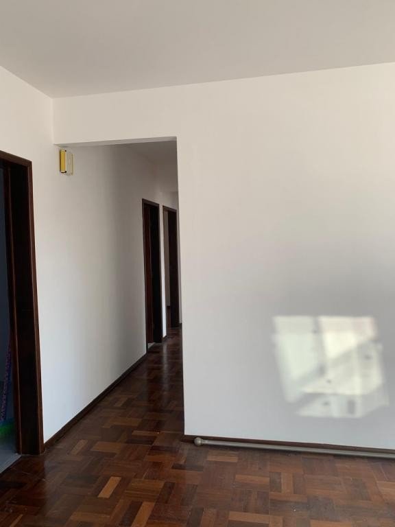 Apartamento para alugar com 3 quartos, 100m² - Foto 4