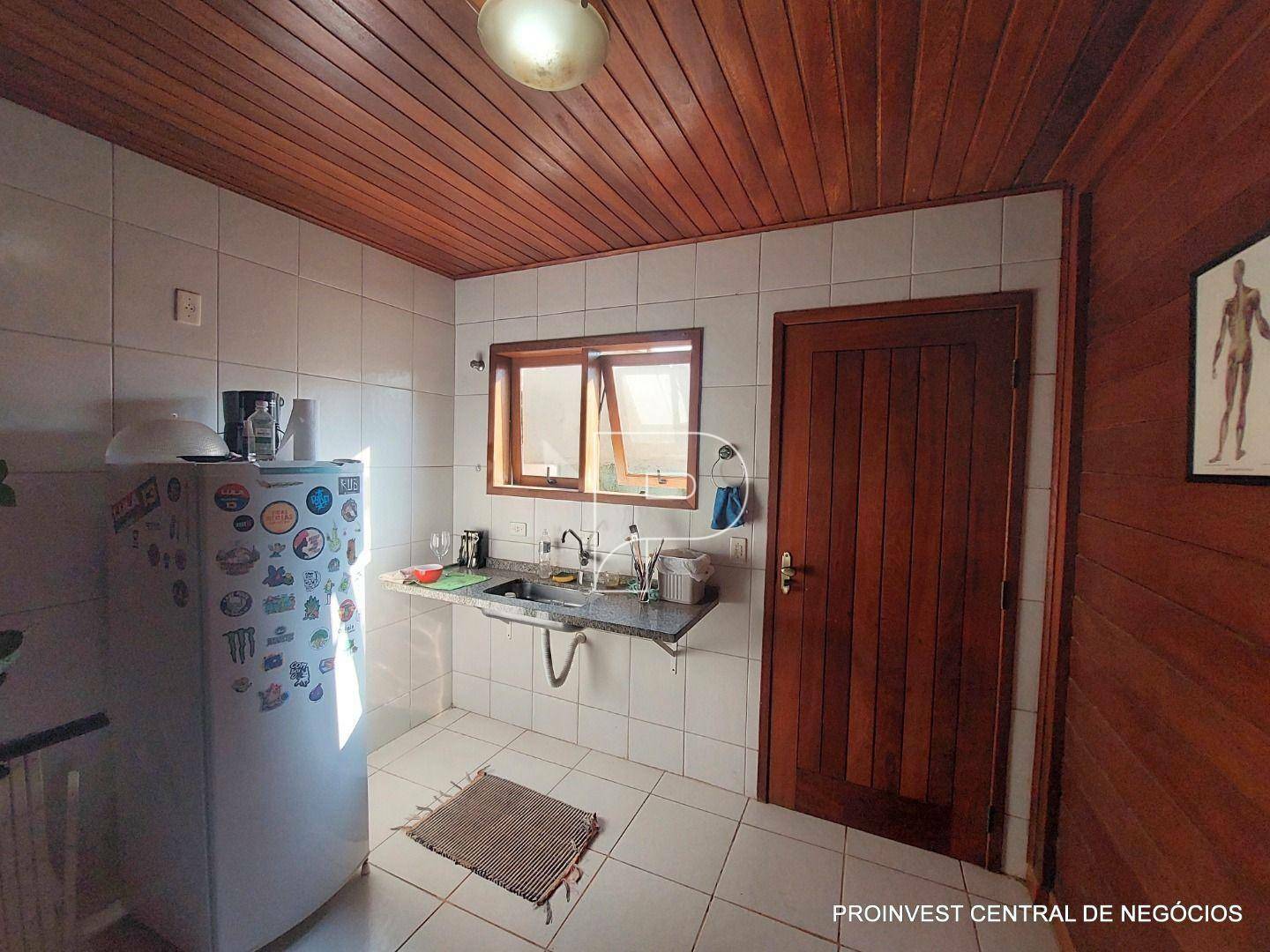 Casa de Condomínio à venda e aluguel com 3 quartos, 214m² - Foto 44