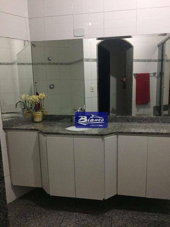 Sobrado à venda com 4 quartos, 414m² - Foto 33