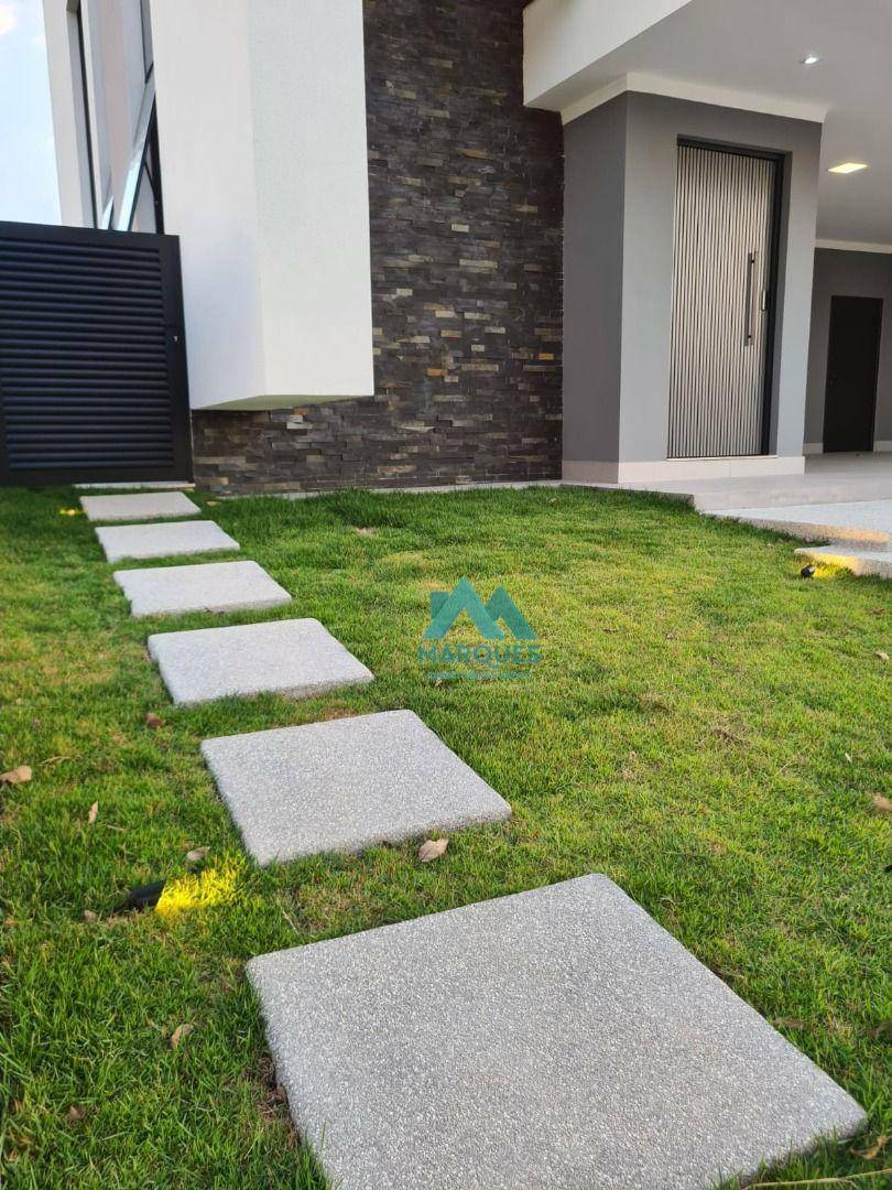 Sobrado à venda com 3 quartos, 218m² - Foto 3