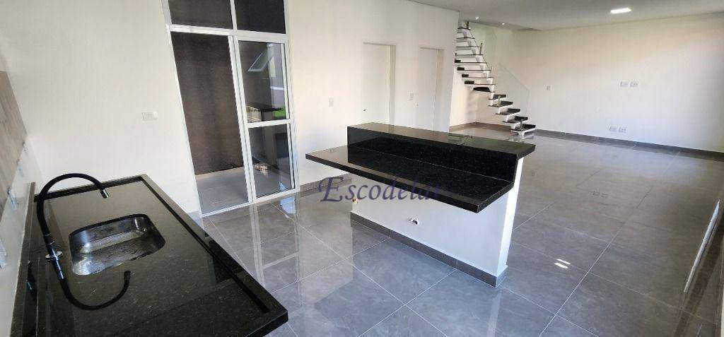 Sobrado à venda com 3 quartos, 120m² - Foto 1