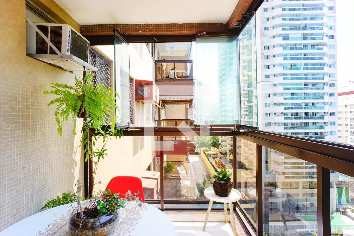 Apartamento à venda com 2 quartos, 69m² - Foto 5