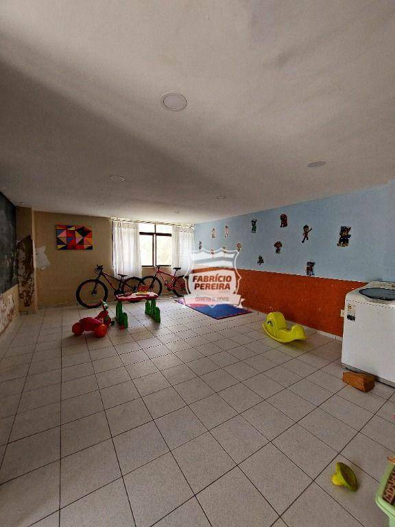 Apartamento à venda com 3 quartos, 110m² - Foto 6