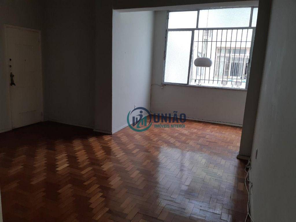 Apartamento à venda com 2 quartos, 85m² - Foto 2