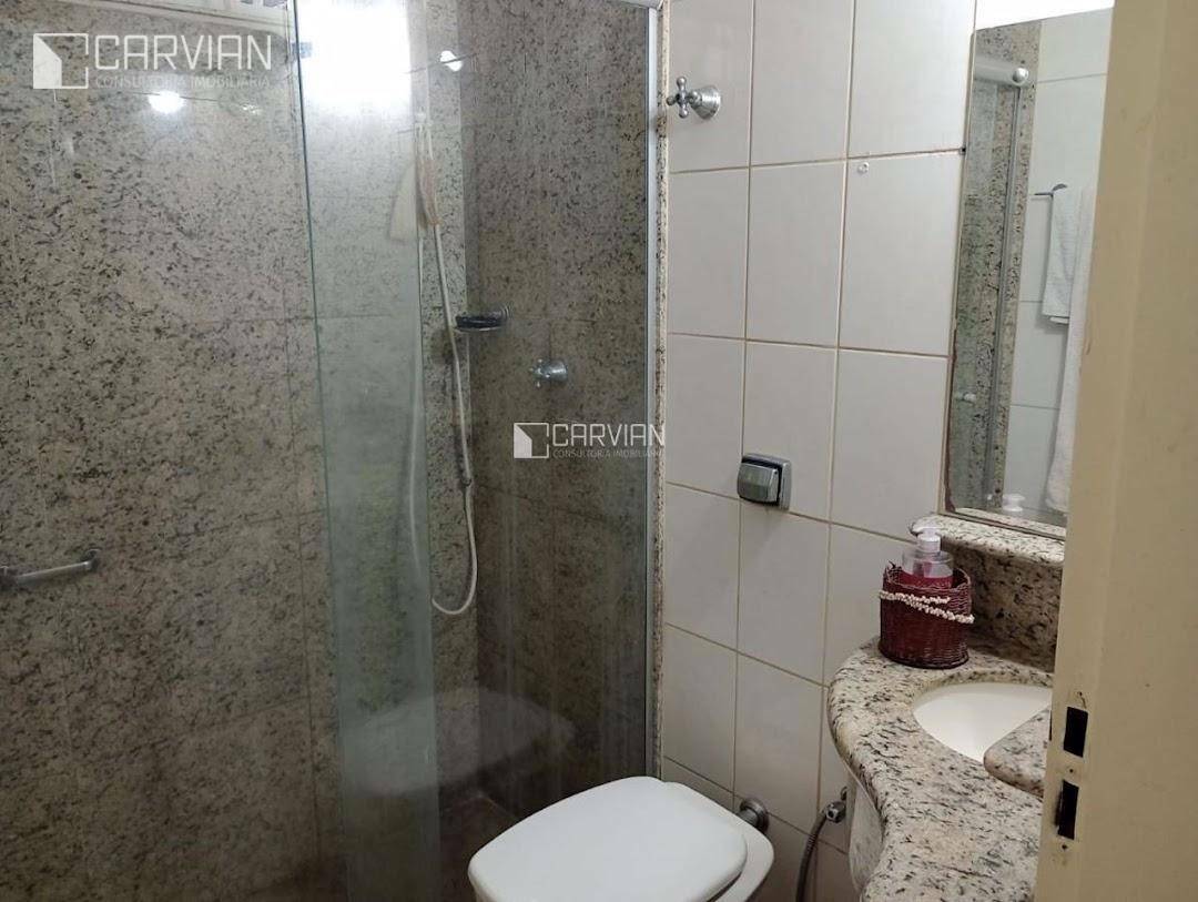 Casa à venda com 4 quartos, 200m² - Foto 17