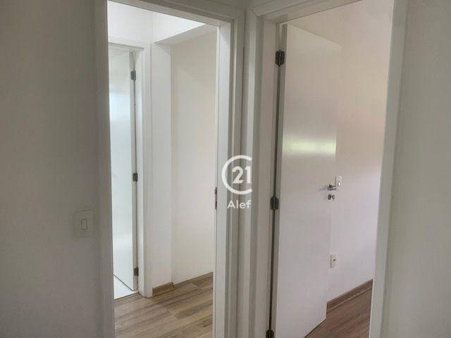 Apartamento à venda com 3 quartos, 241m² - Foto 35