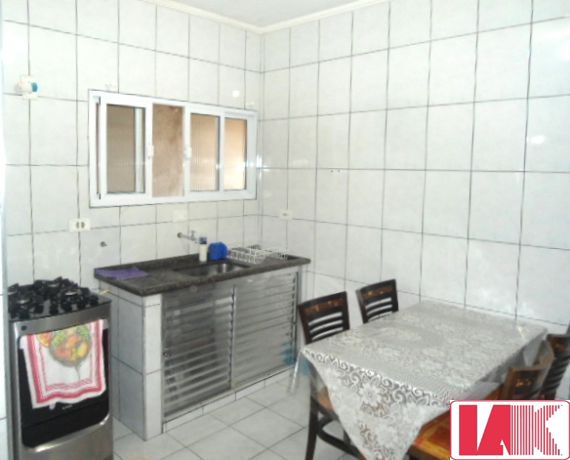 Casa à venda com 2 quartos, 112m² - Foto 2