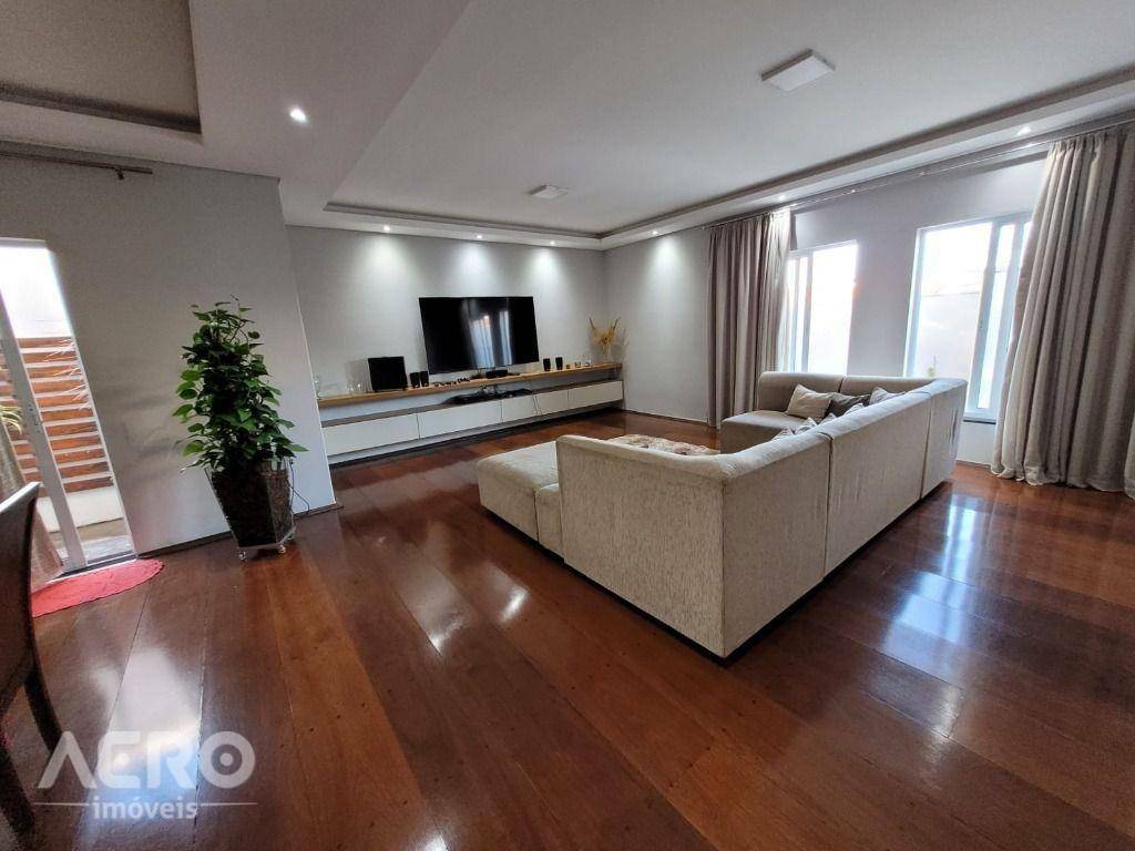 Casa à venda com 3 quartos, 263m² - Foto 40