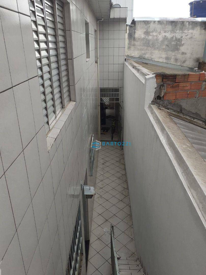 Sobrado à venda com 3 quartos, 189m² - Foto 18