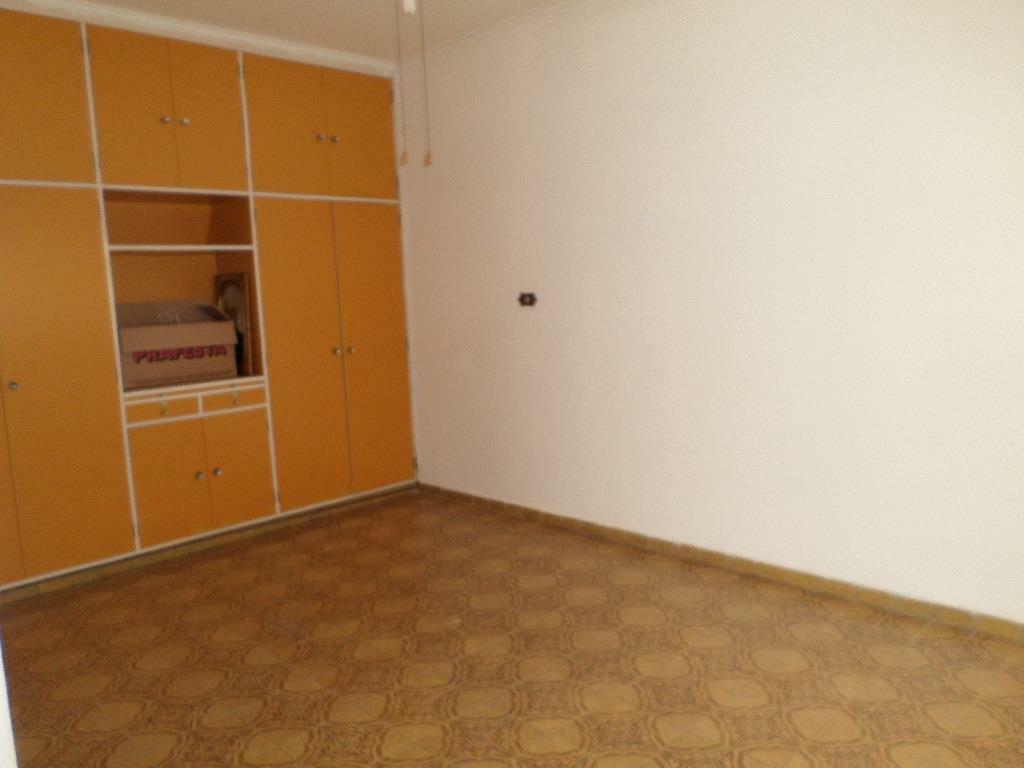 Casa à venda e aluguel com 3 quartos, 350m² - Foto 8