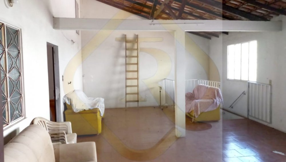 Casa à venda com 6 quartos, 120m² - Foto 13