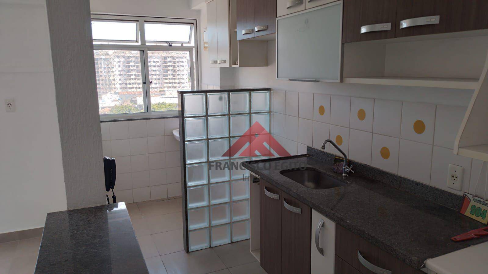 Apartamento à venda com 2 quartos, 67m² - Foto 9